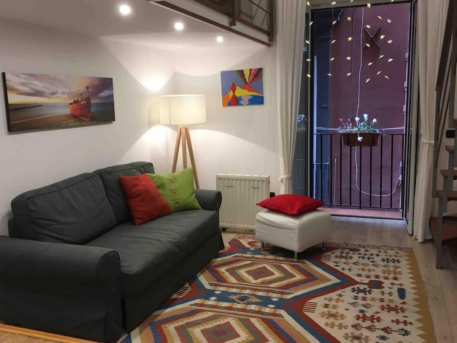 Casa Via Toledo. Centralissima E Vicina Al Porto Lägenhet Neapel Exteriör bild