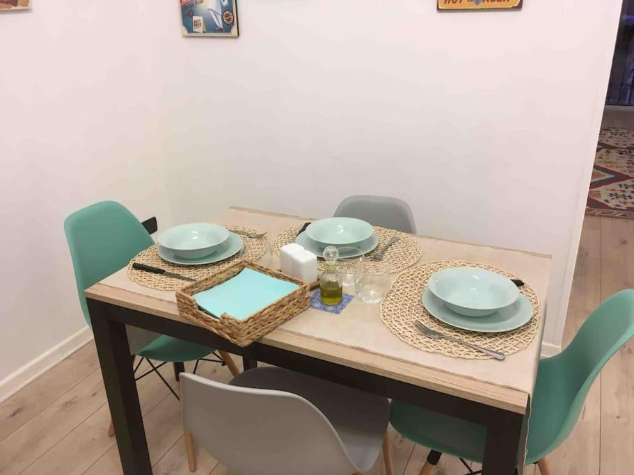 Casa Via Toledo. Centralissima E Vicina Al Porto Lägenhet Neapel Exteriör bild