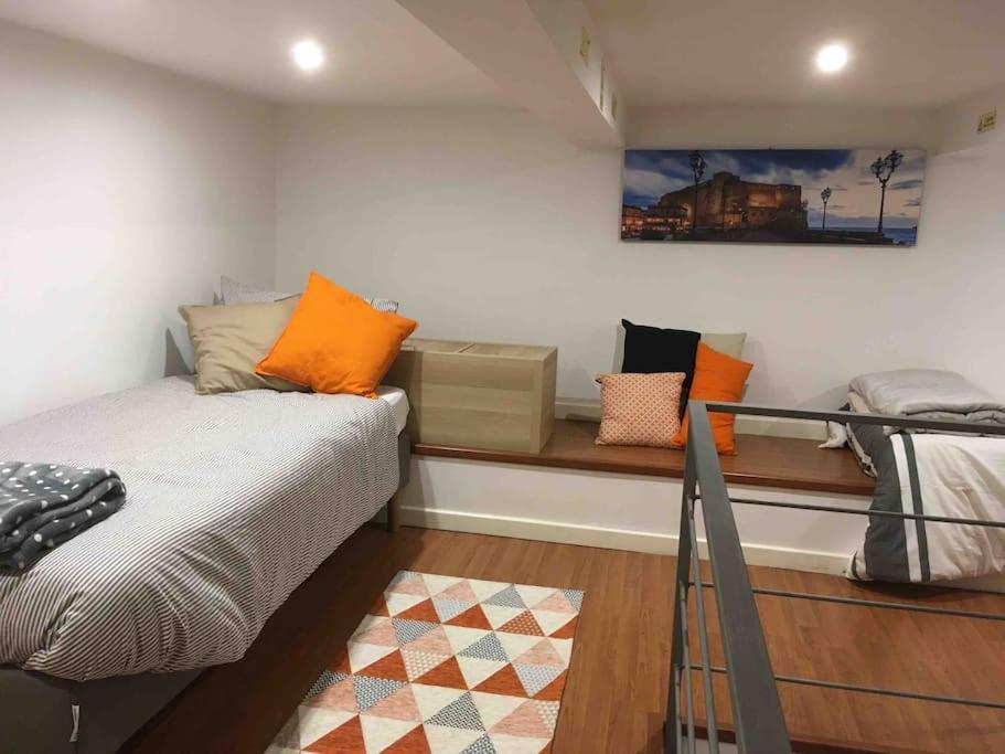 Casa Via Toledo. Centralissima E Vicina Al Porto Lägenhet Neapel Exteriör bild